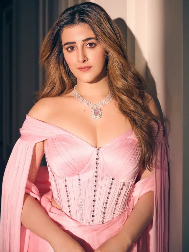 Nupur Sanon Dazzles in a Pink Manish Malhotra Saree: Latest Photoshoot HD Wallpapers