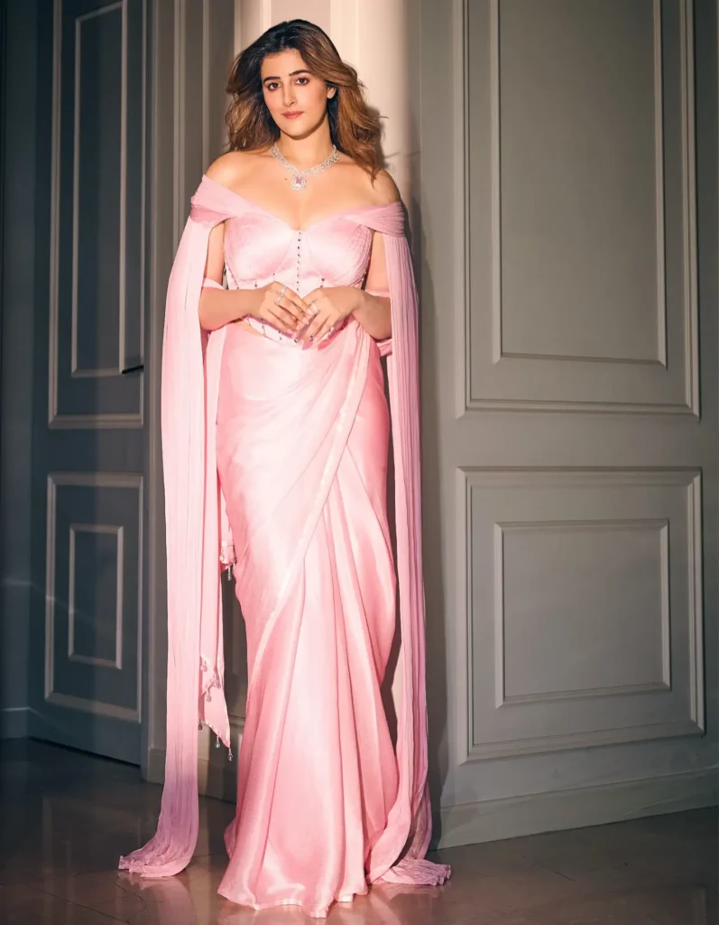 Nupur Sanon Dazzles in a Pink Manish Malhotra Saree: Latest Photoshoot HD Wallpapers 4 Nupur Sanon Izora India necklace and pink stone jewelry details