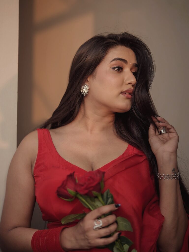 Garima Chaurasia Beautiful Red Saree Photoshoot with Roses