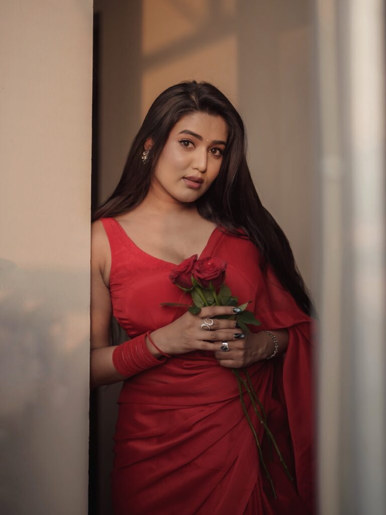 garima chaurasia glamorous red saree actress photo