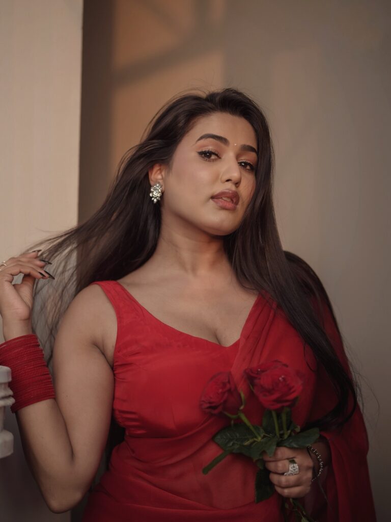 garima chaurasia indian actress red saree roses hd