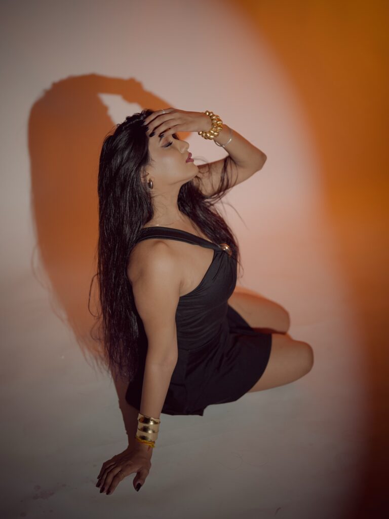 garima chaurasia indian influencer style photo