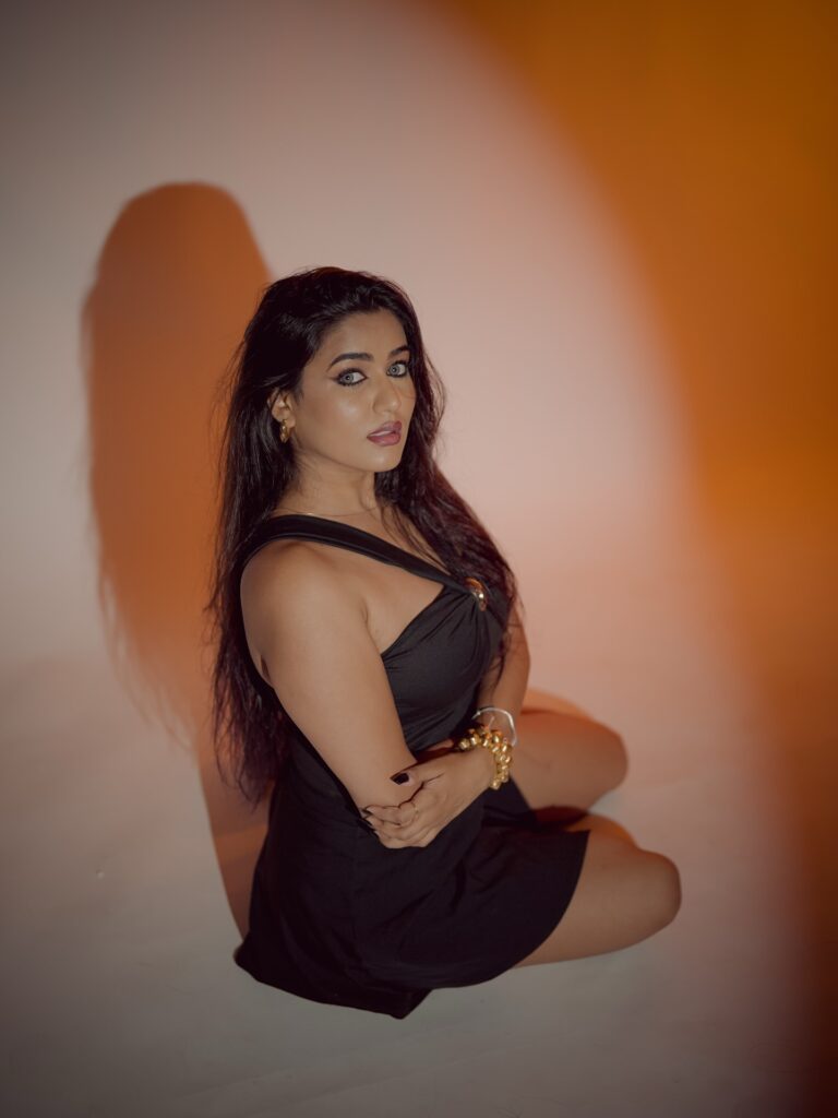 Garima Chaurasia Stunning Black Dress Photoshoot – Glamorous HD Images & Stylish Poses