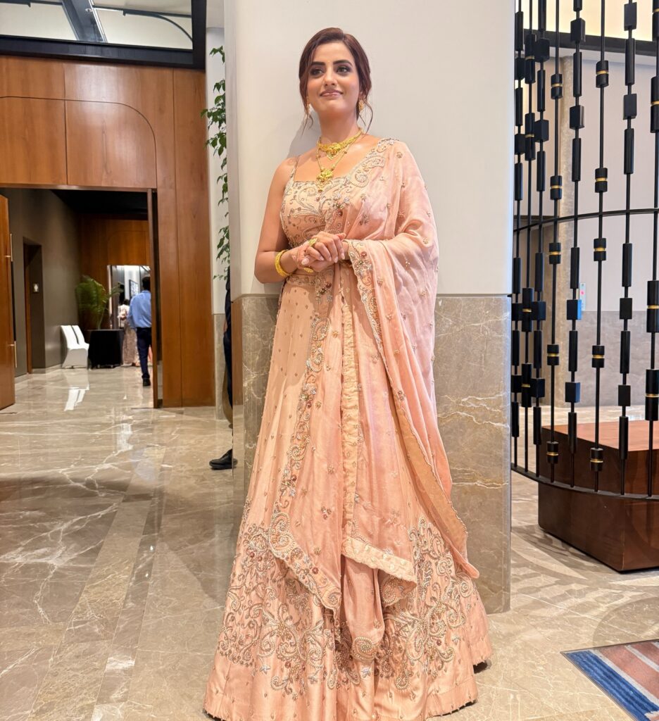 akshara singh photos in lehenga 2